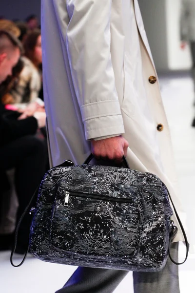 Look 12